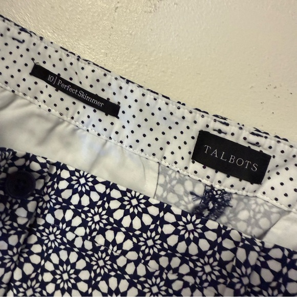 Talbots Perfect Skimmer Pants – Navy & White Floral Print – Size 10 - Picture 4 of 7